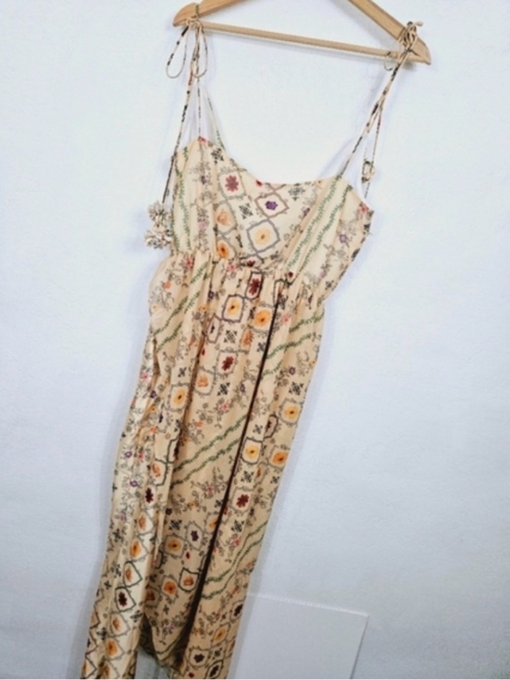 NWT Anthropologie Beige Printed Wrap Jumpsuit with Tie Waist Zunilda Gutierrez - Picture 3 of 6